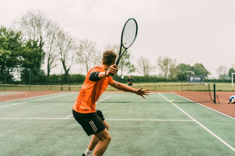 Tenis